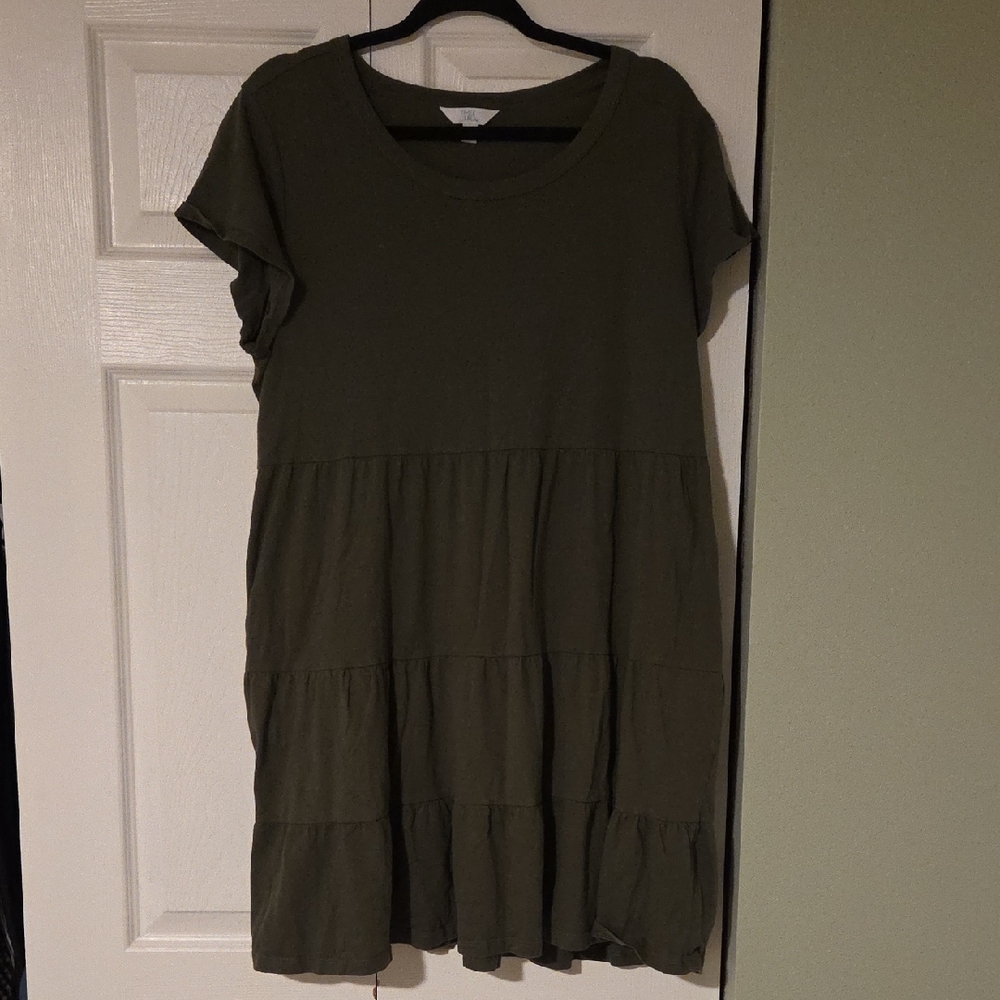 Time and Tru Forest Green Dress
